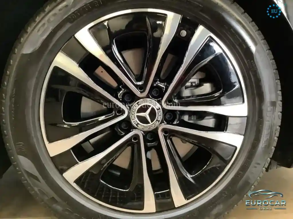 Mercedes-Benz B 220