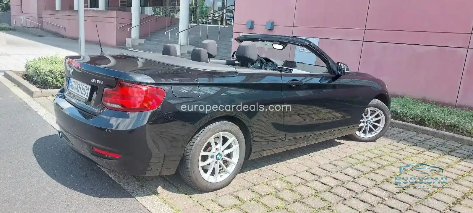 BMW 218