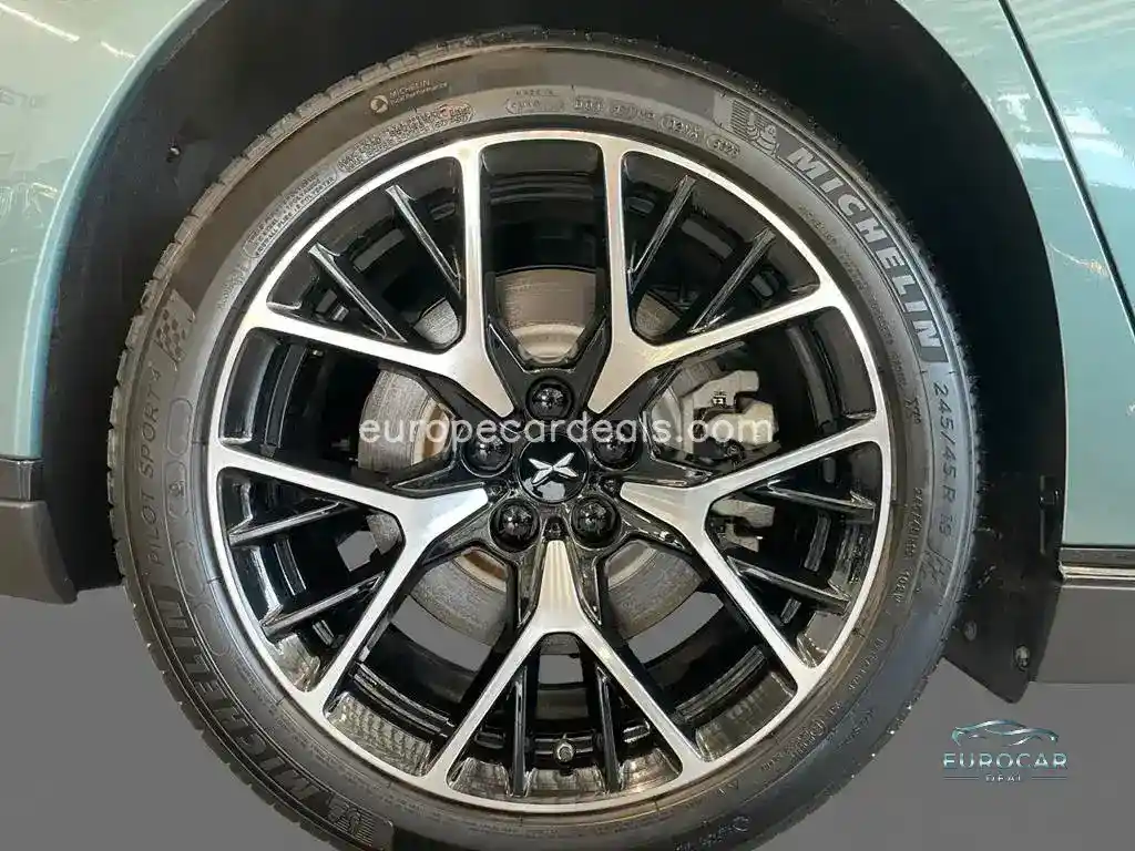 XPENG P7