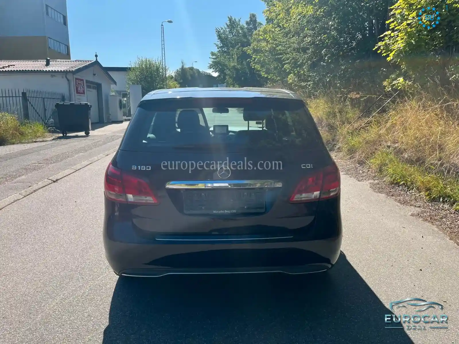 Mercedes-Benz B 180
