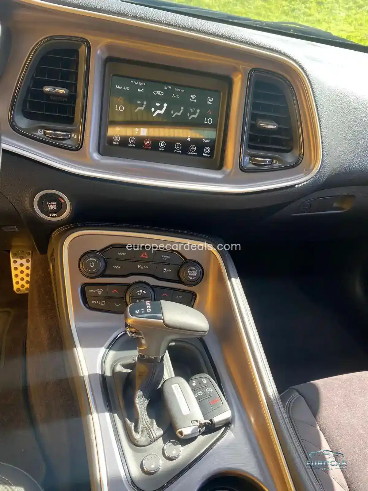Dodge Challenger