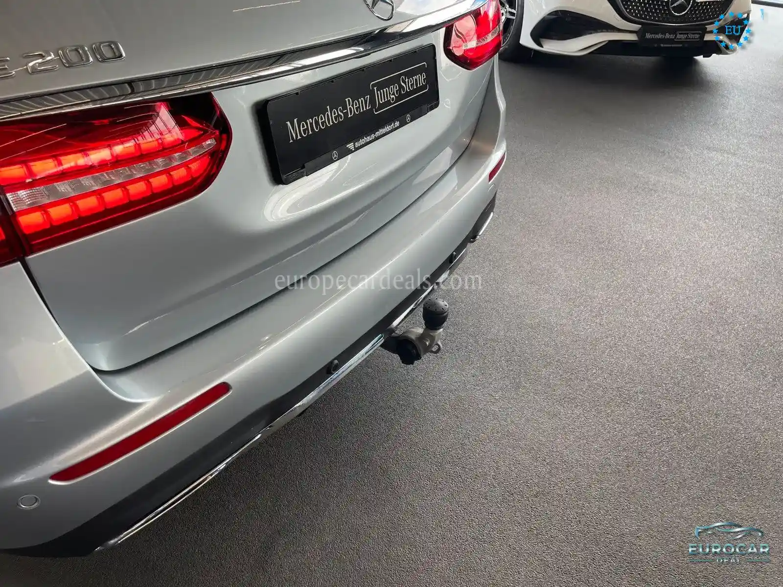 Mercedes-Benz E 200
