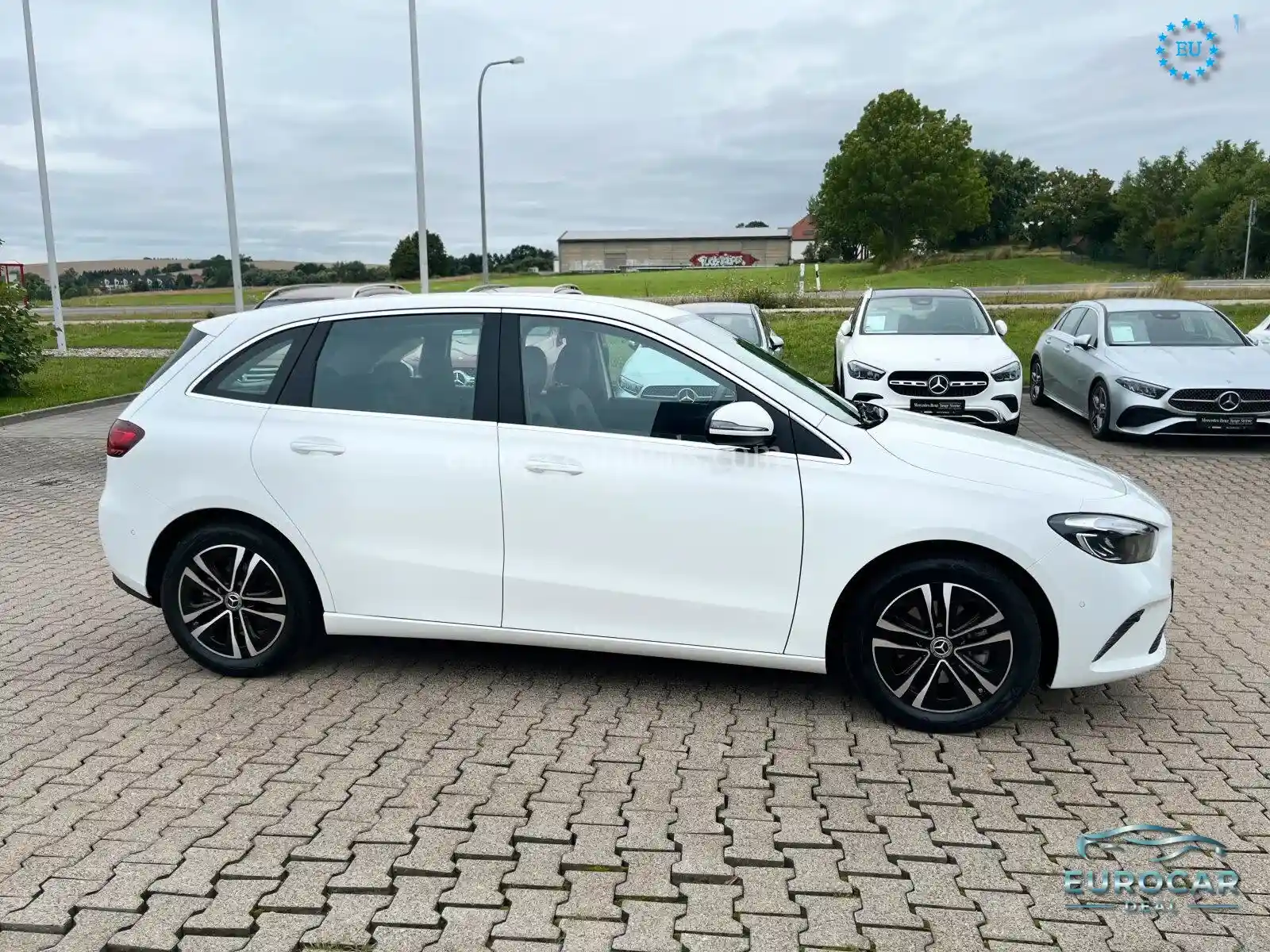 Mercedes-Benz B 200