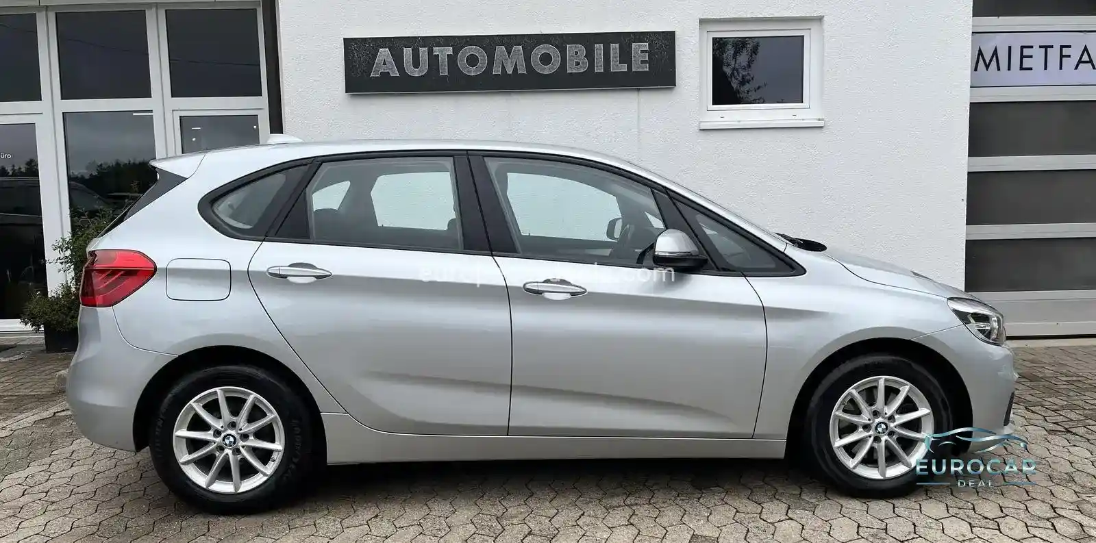 BMW 218