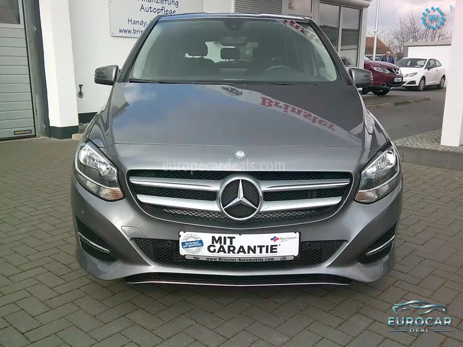 Mercedes-Benz B 180