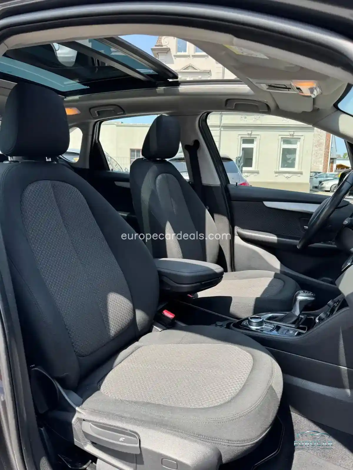 BMW 218
