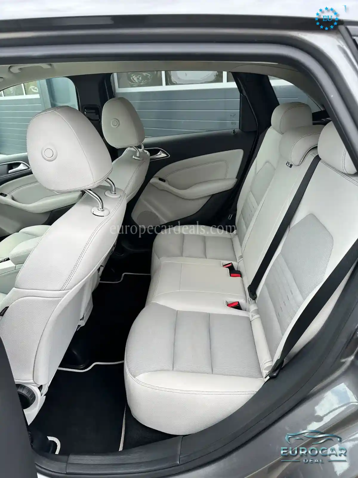Mercedes-Benz B 220