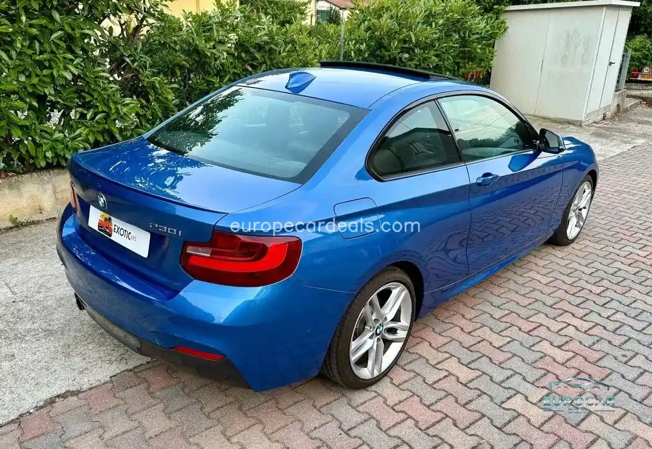 BMW 230