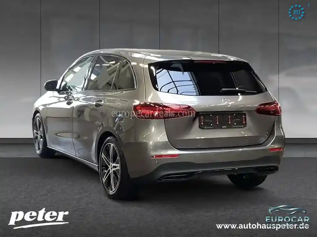 Mercedes-Benz B 220