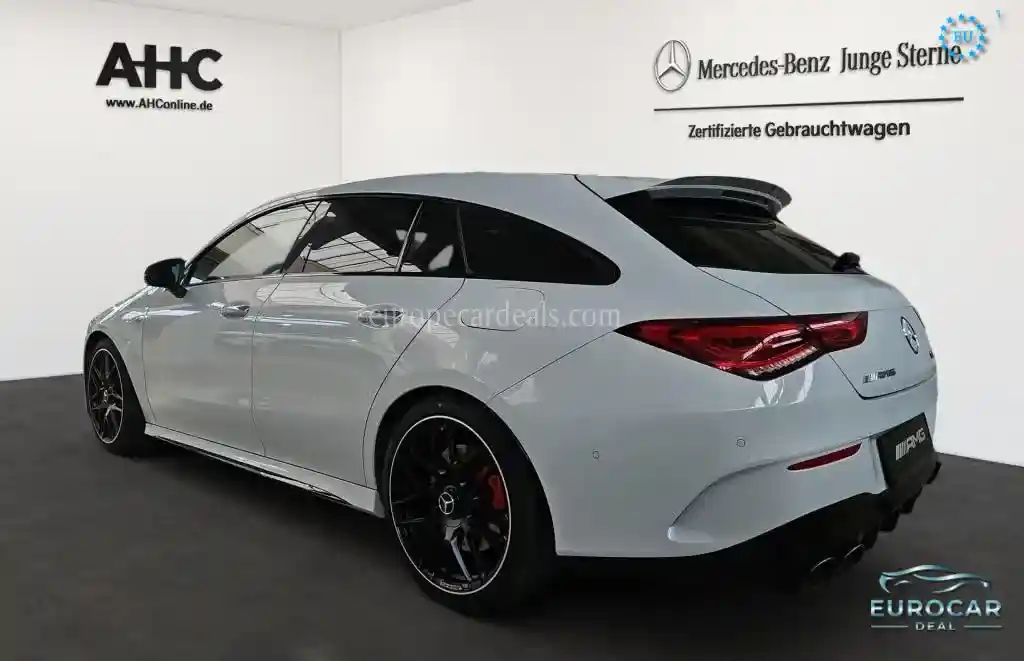 Mercedes-Benz CLA 45 AMG Shooting Brake