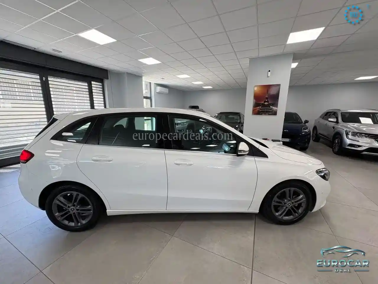 Mercedes-Benz B 180