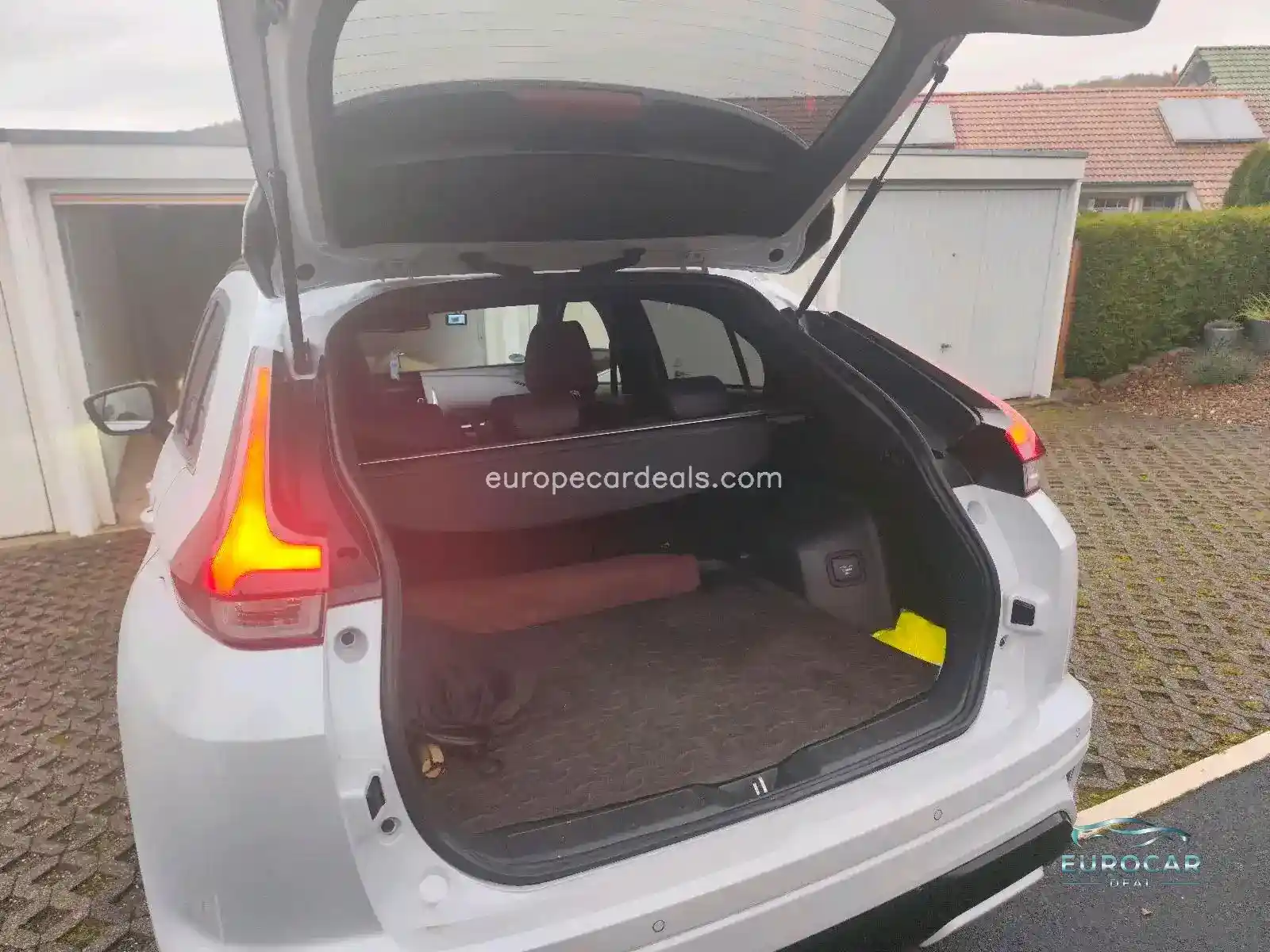 Mitsubishi Plug-in Hybrid Outlander