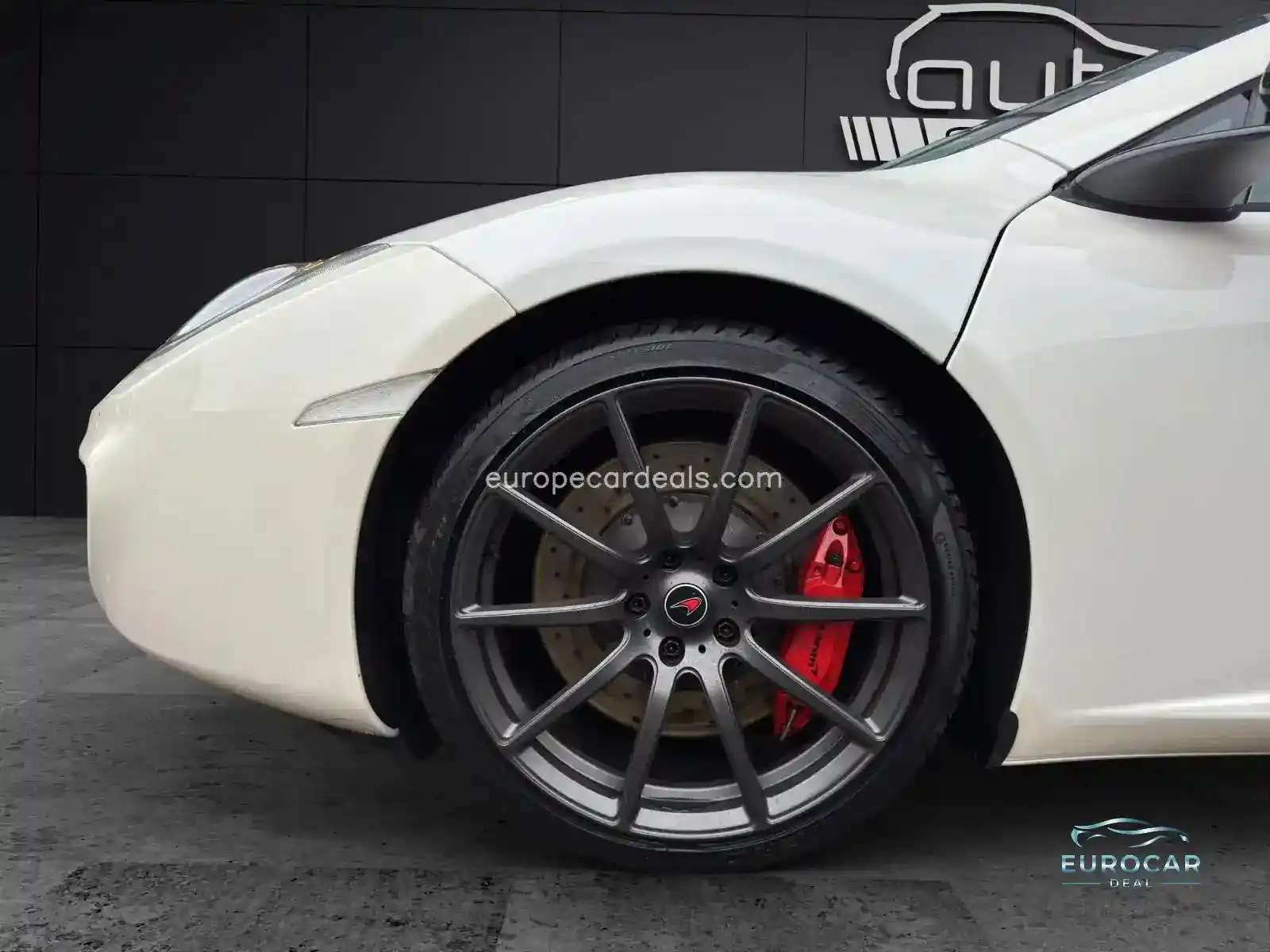 McLaren MP4-12C