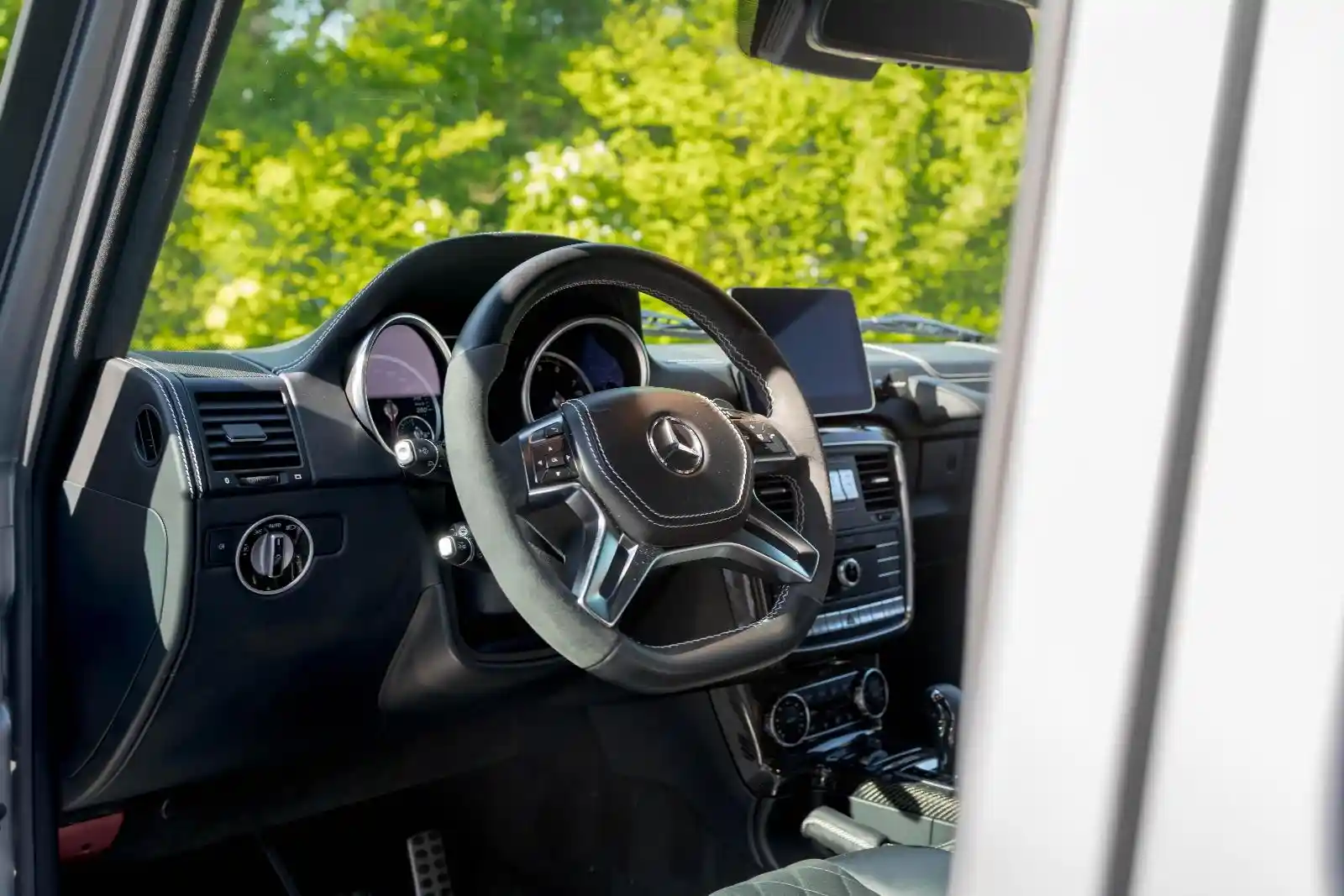 Mercedes-Benz G 500