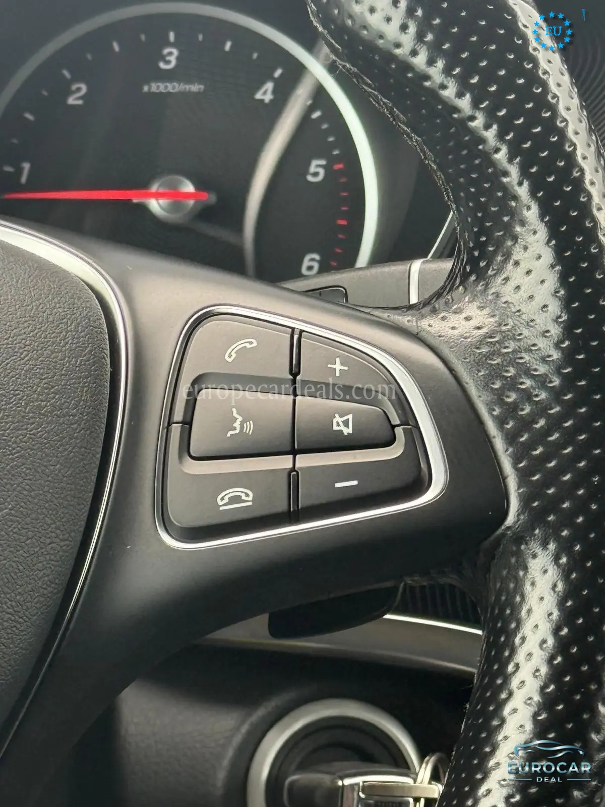 Mercedes-Benz V 220