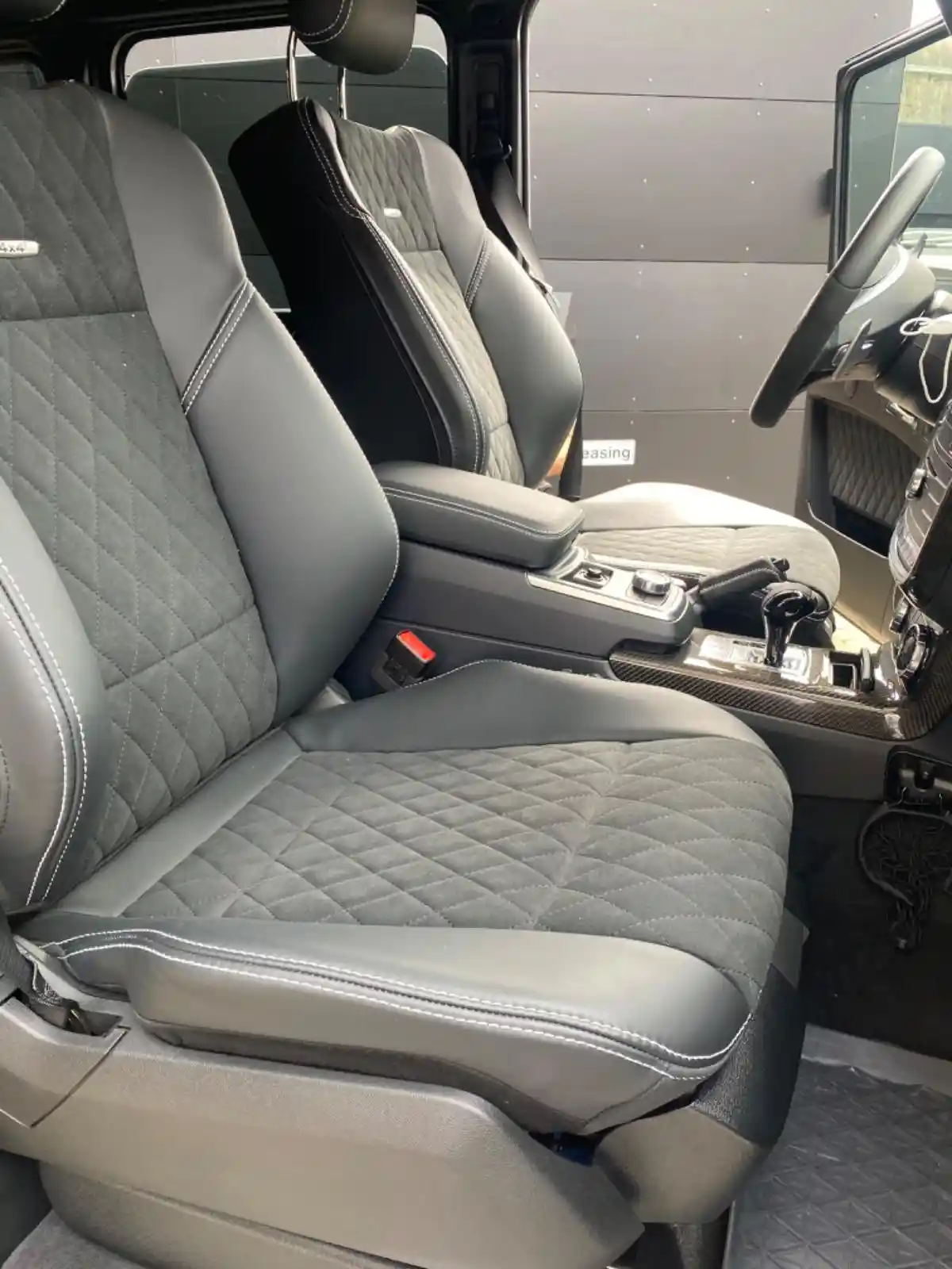 Mercedes-Benz G 500