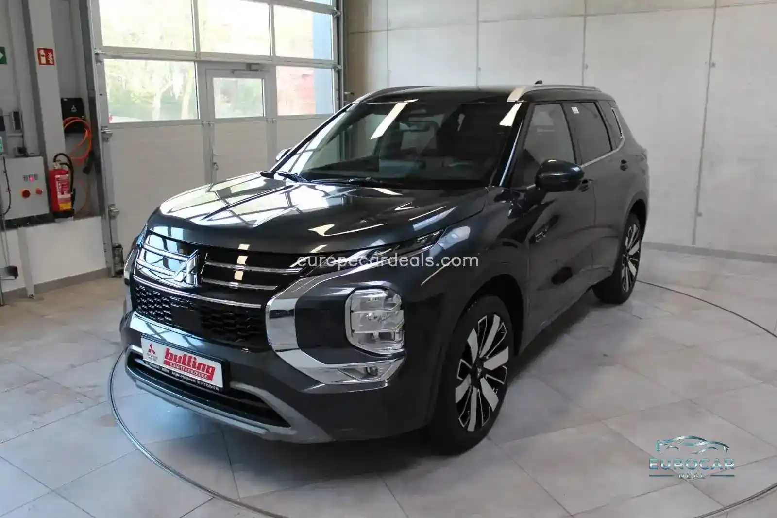 Mitsubishi Plug-in Hybrid Outlander
