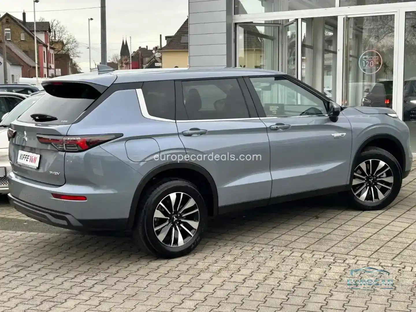 Mitsubishi Plug-in Hybrid Outlander