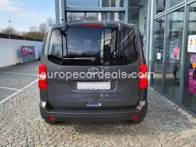 Toyota Proace (Verso)