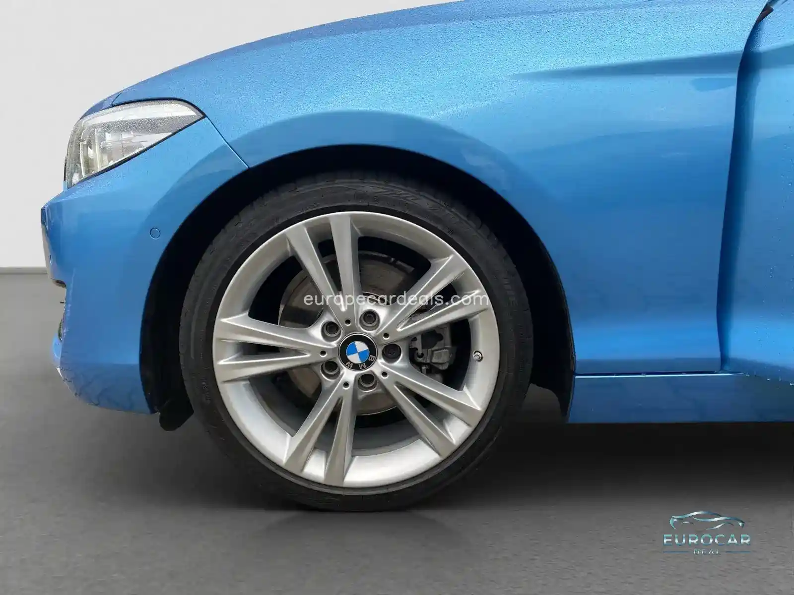 BMW 220