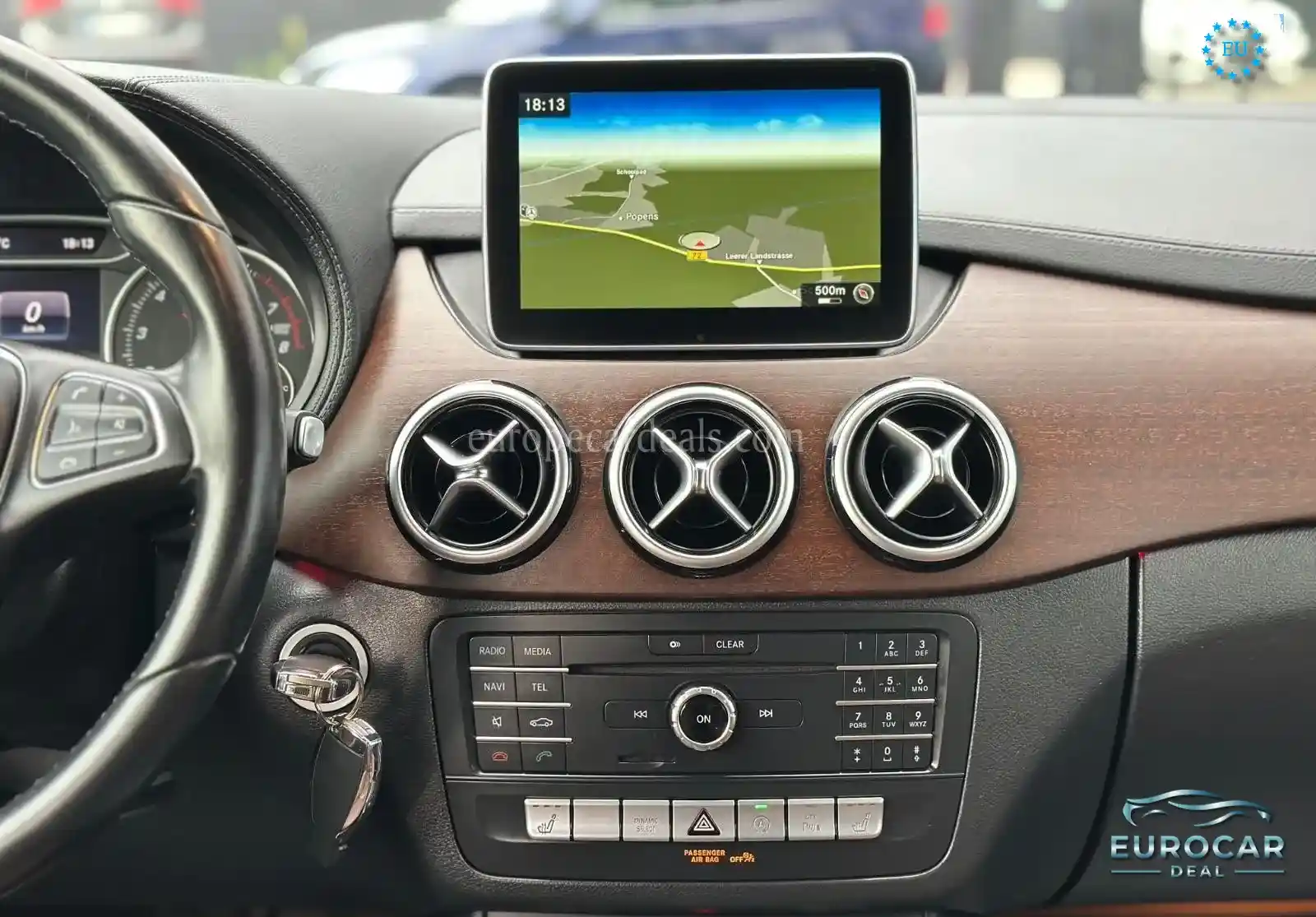 Mercedes-Benz B 180