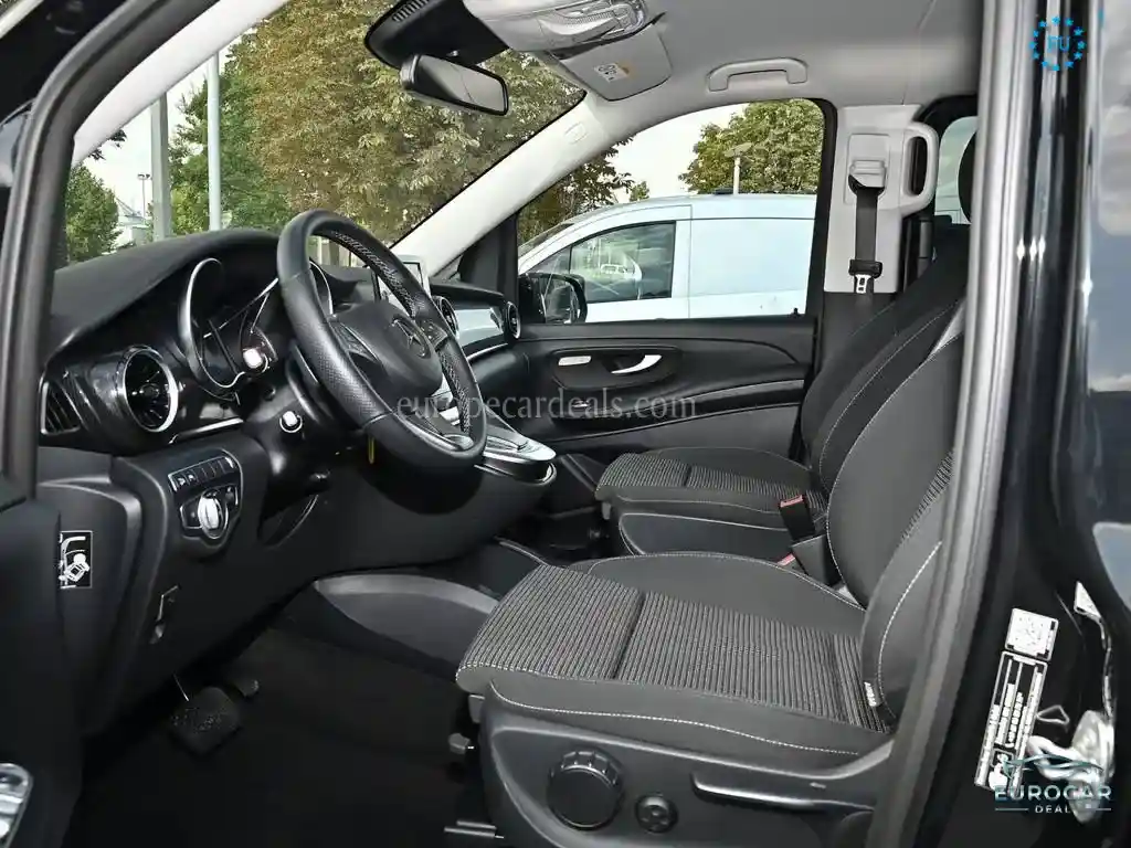 Mercedes-Benz V 250