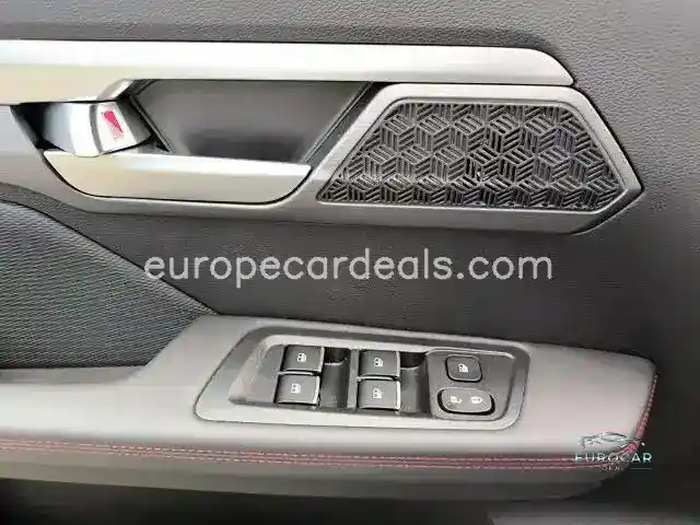 JAC 8 Pro