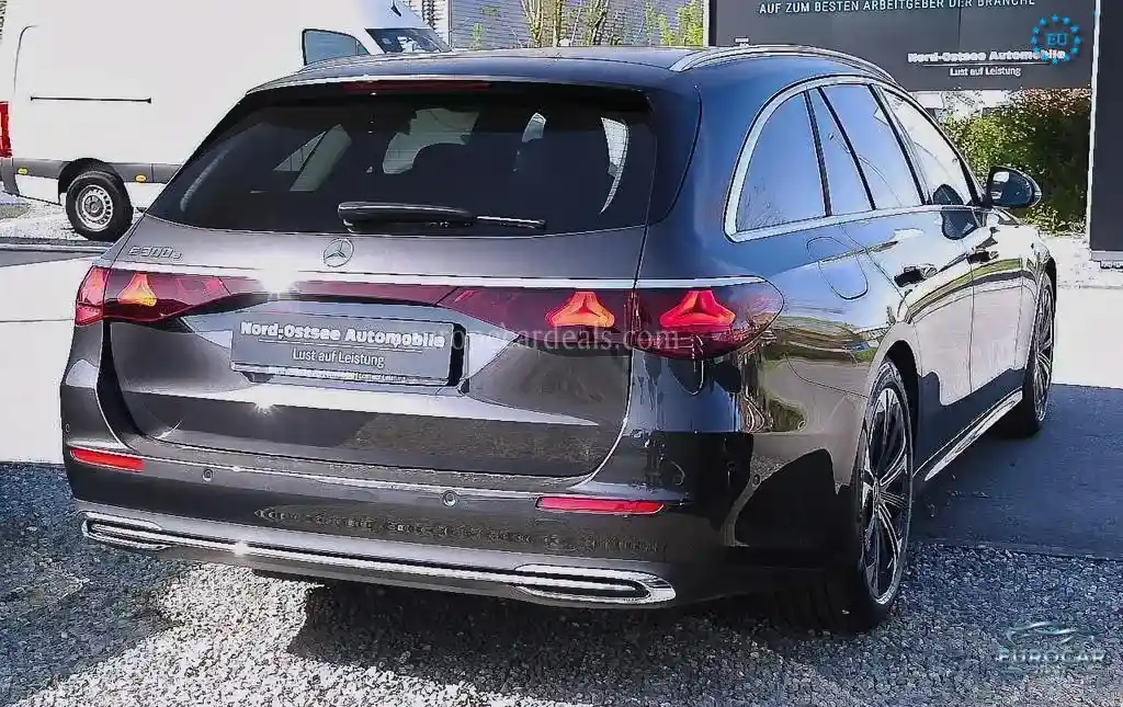 Mercedes-Benz E 300