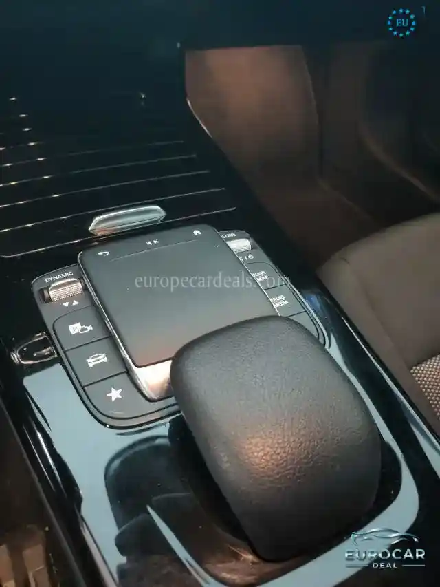 Mercedes-Benz CLA 180 Shooting Brake