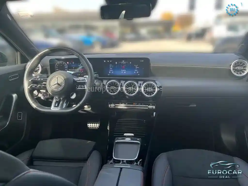 Mercedes-Benz A 35 AMG