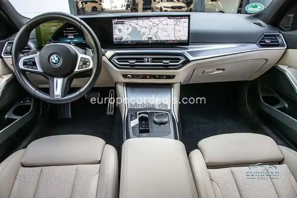 BMW 330