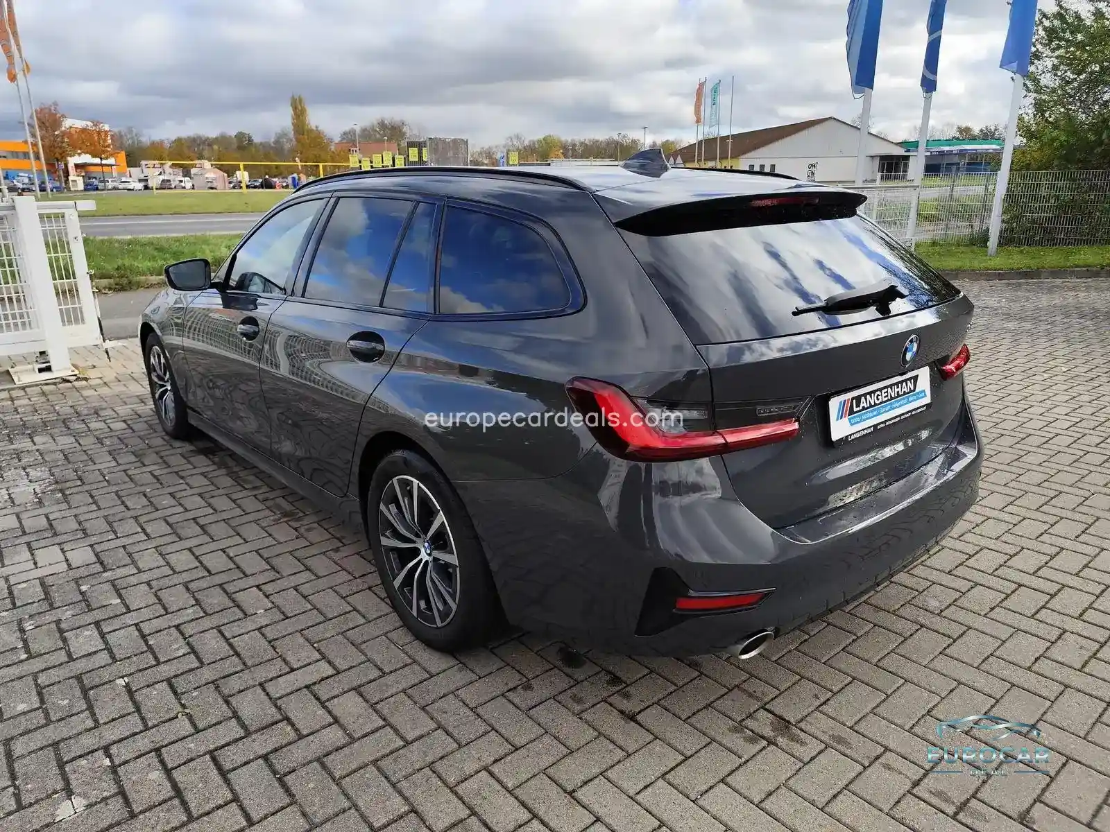 BMW 320