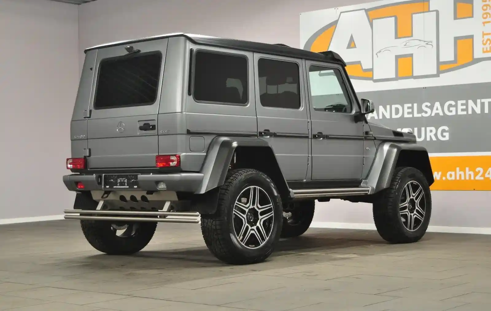 Mercedes-Benz G 500