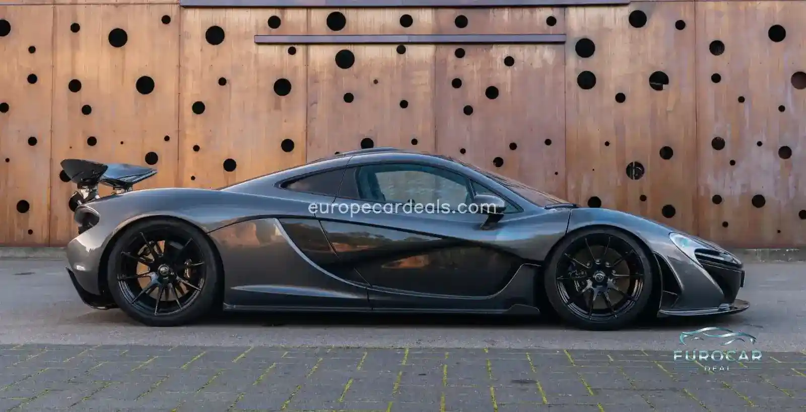 McLaren P1