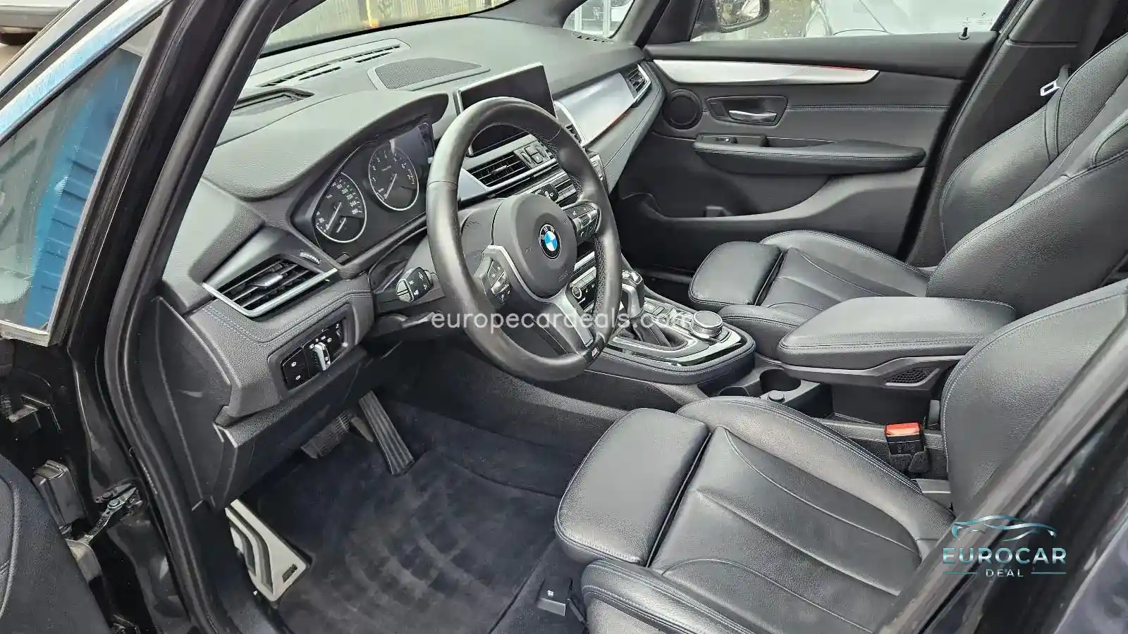 BMW 225