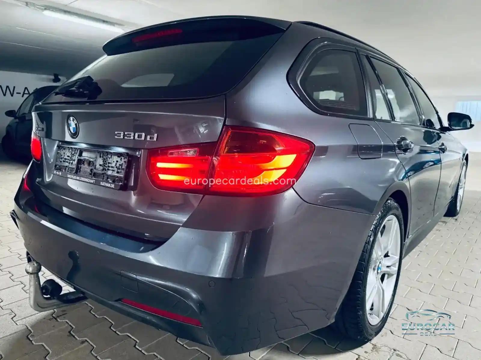 BMW 330