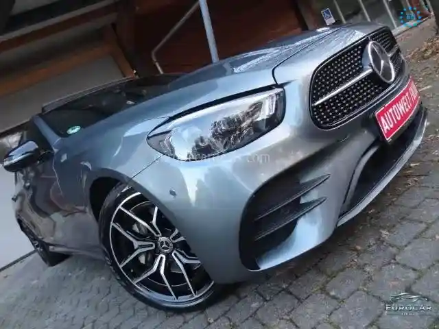 Mercedes-Benz E 400