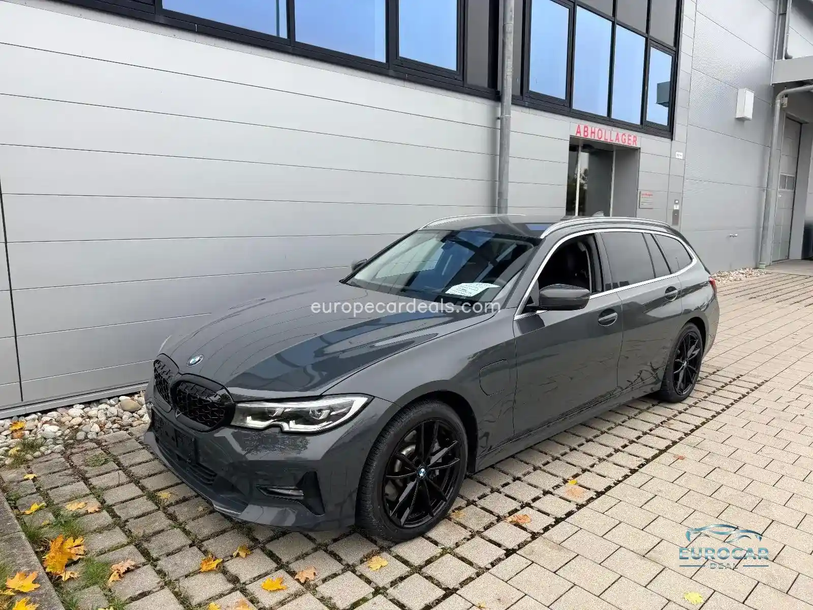 BMW 330