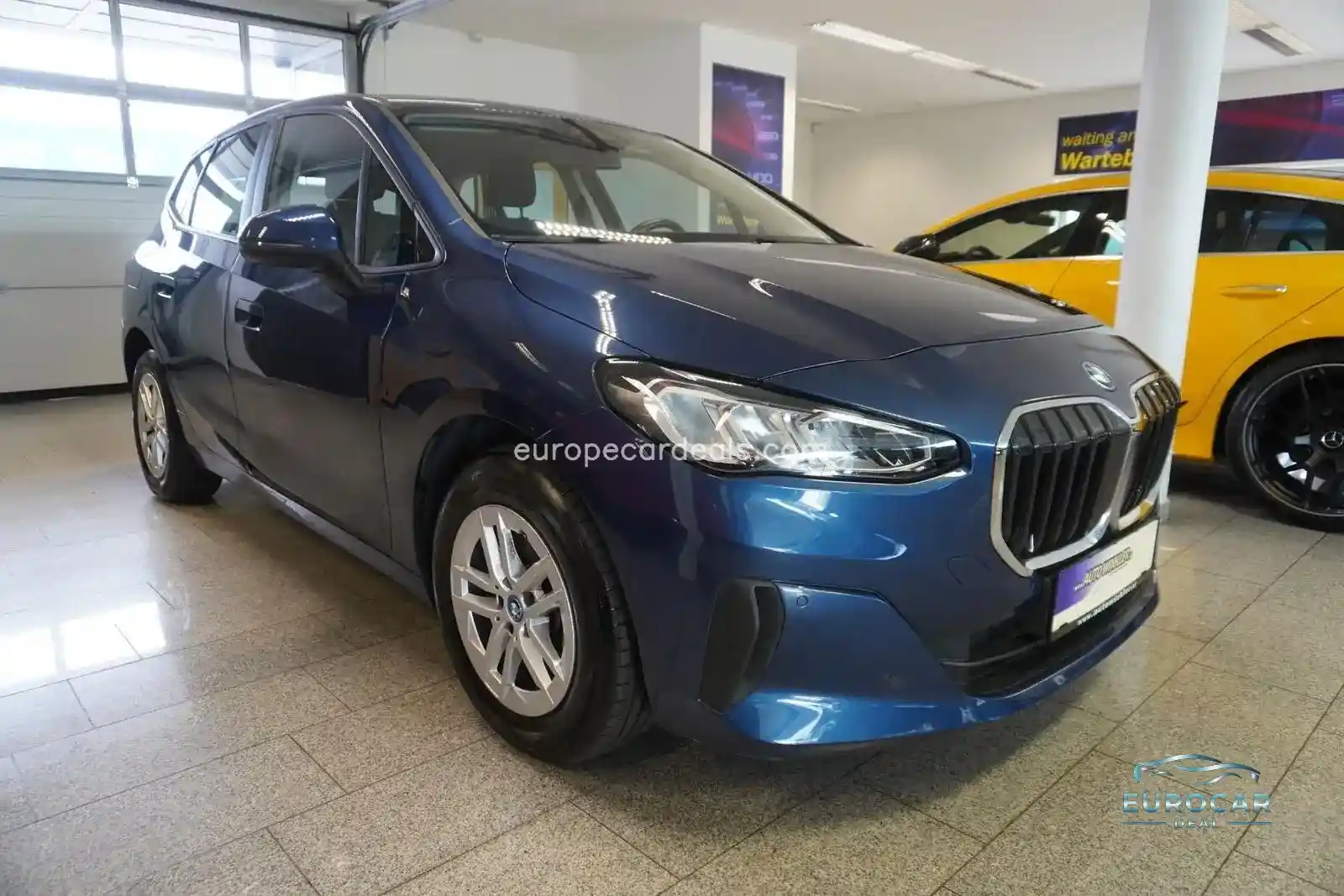 BMW 225