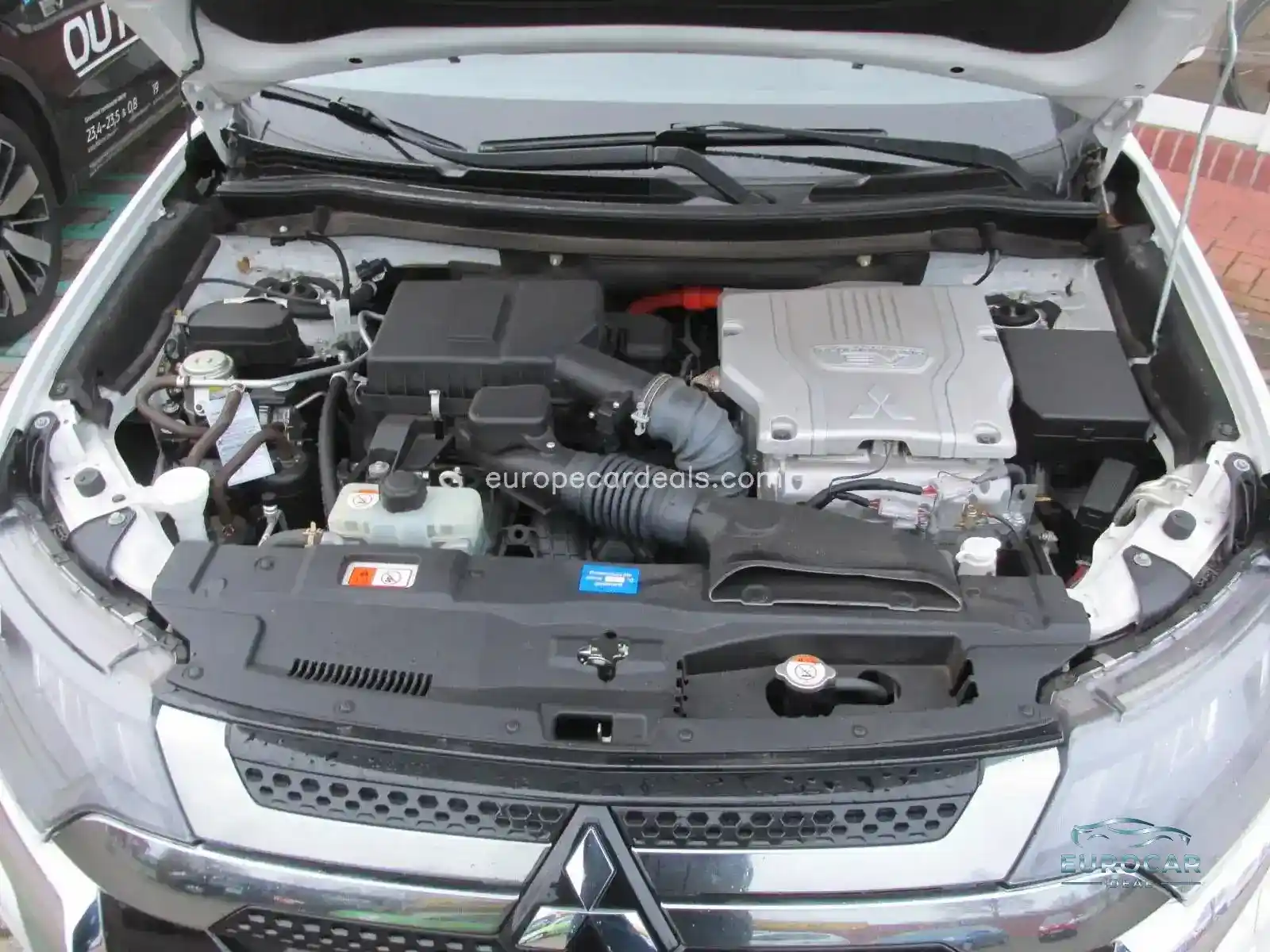 Mitsubishi Plug-in Hybrid Outlander
