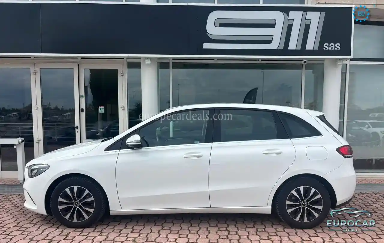 Mercedes-Benz B 180