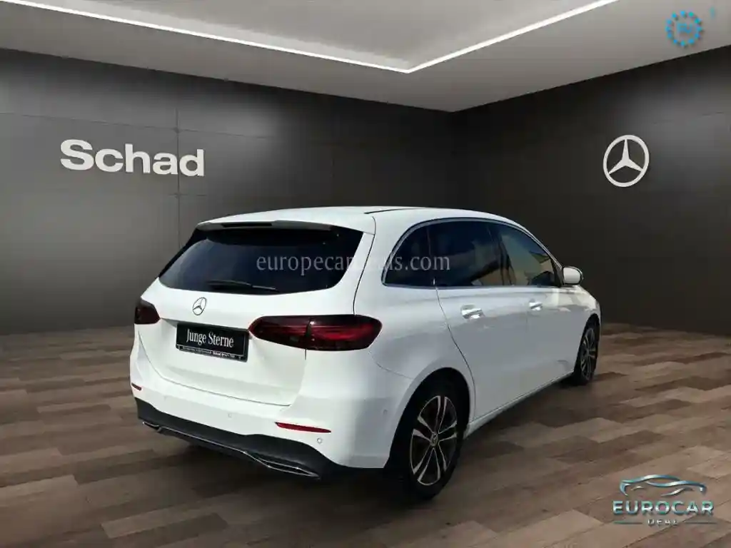 Mercedes-Benz B 200