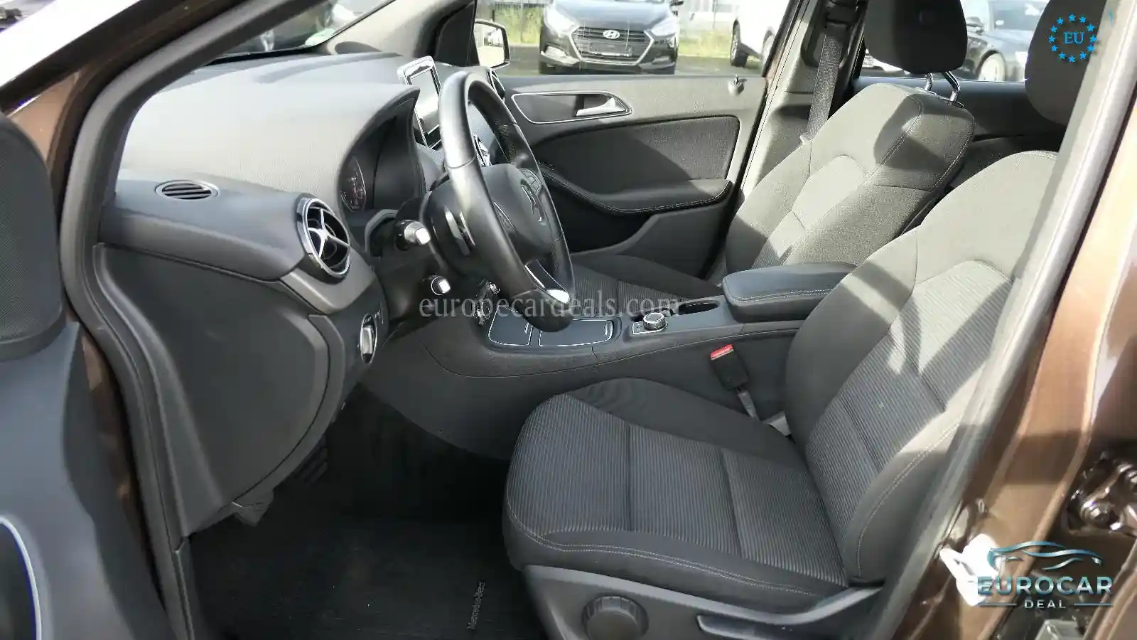 Mercedes-Benz B 180