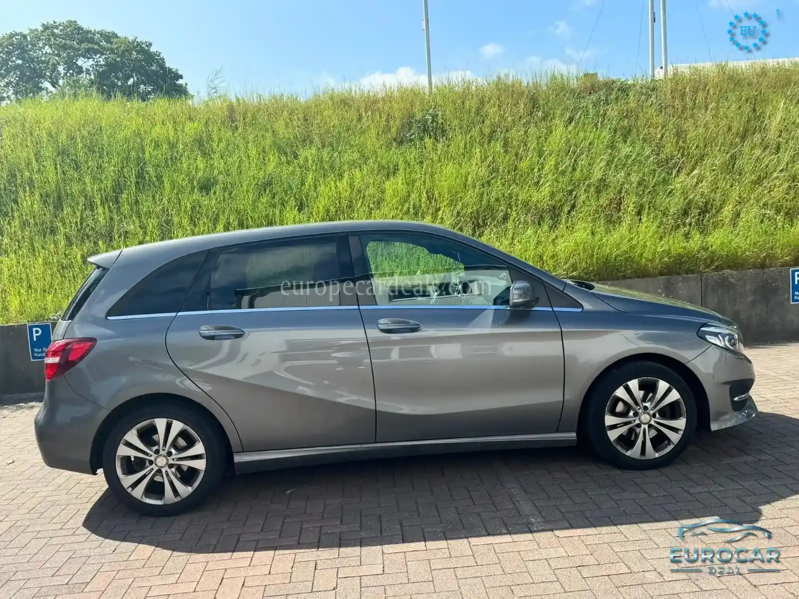 Mercedes-Benz B 200