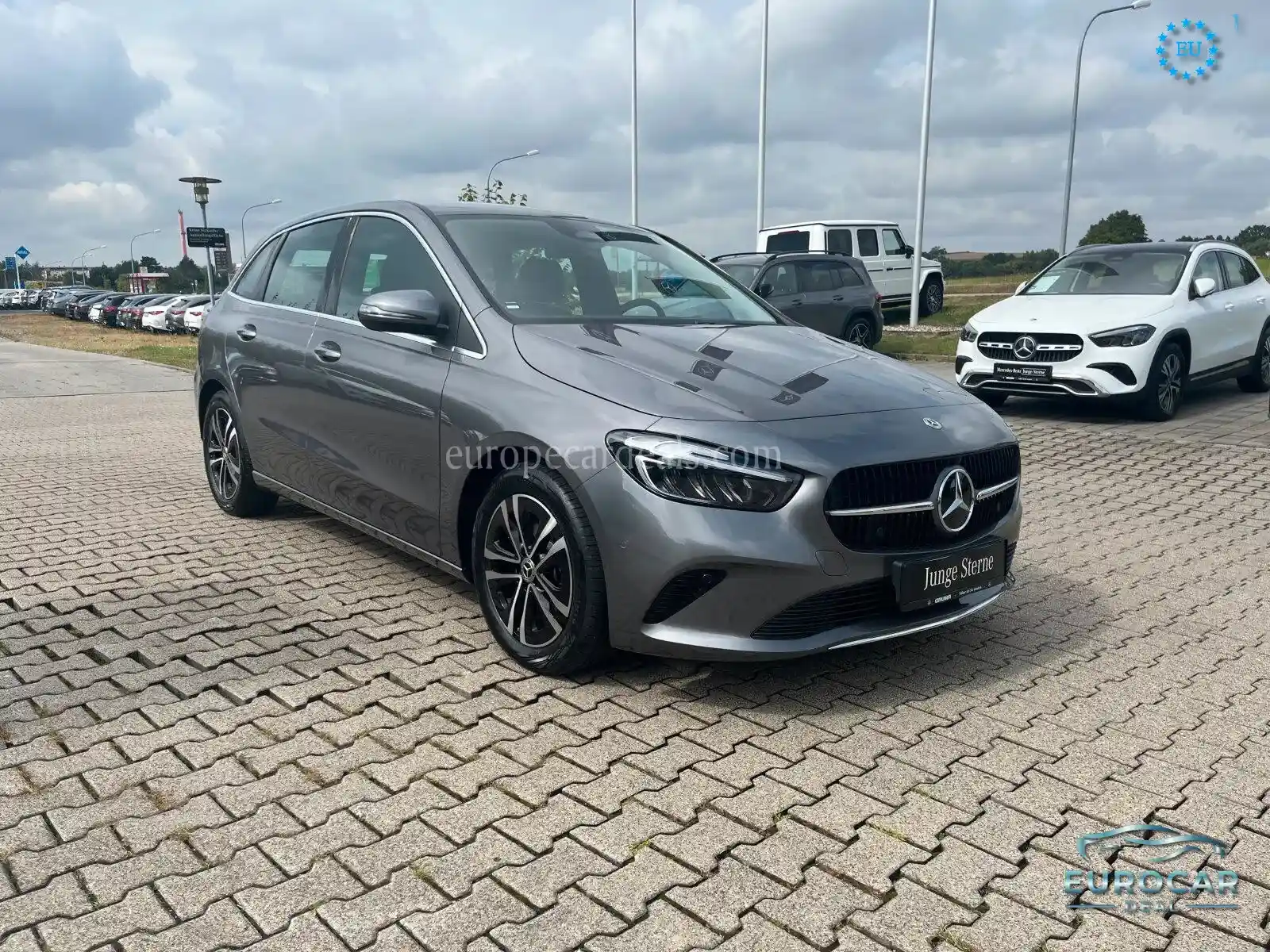 Mercedes-Benz B 180