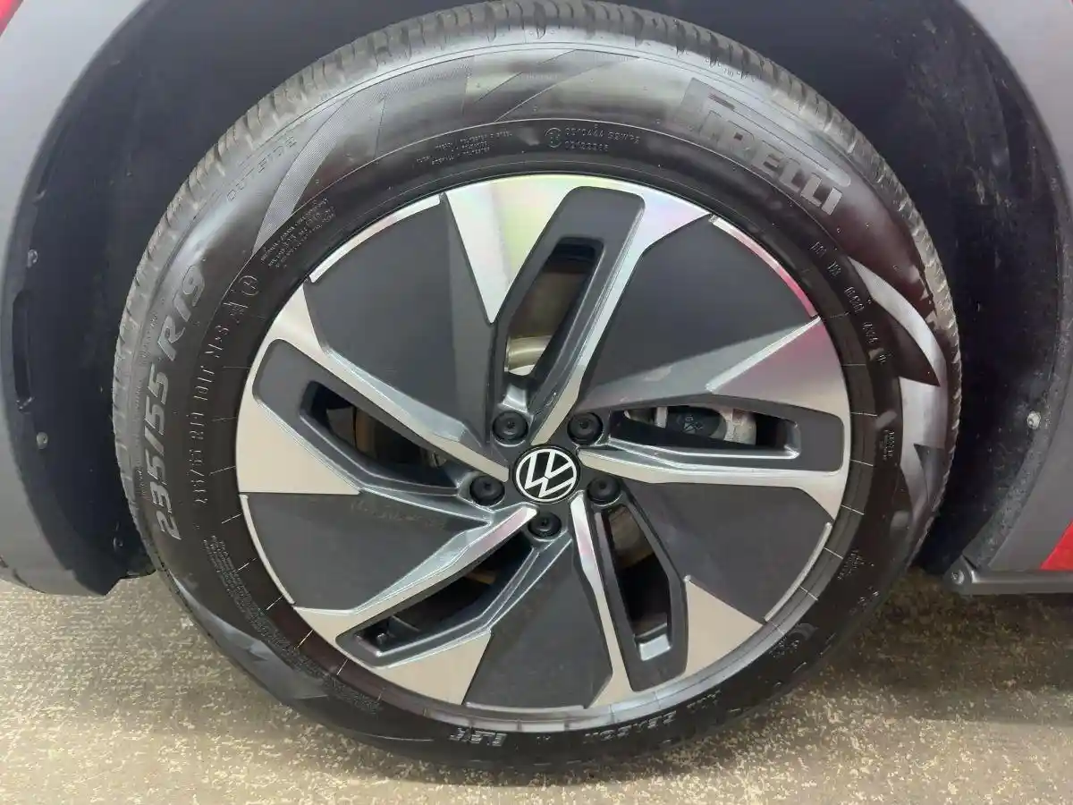 Volkswagen ID.5