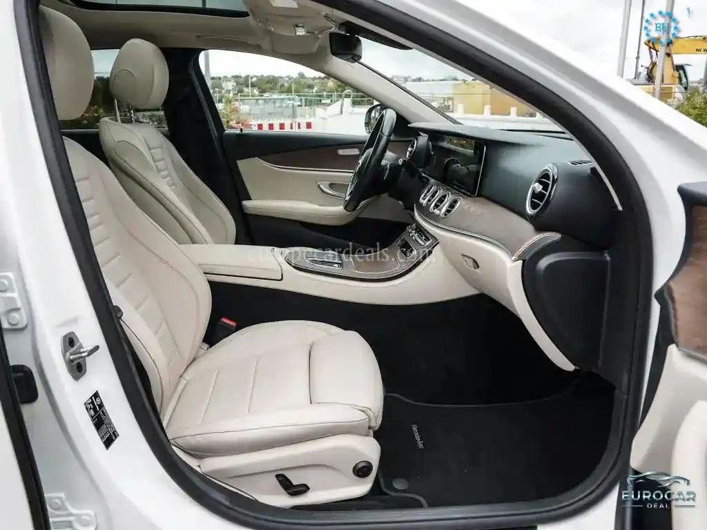 Mercedes-Benz E 300