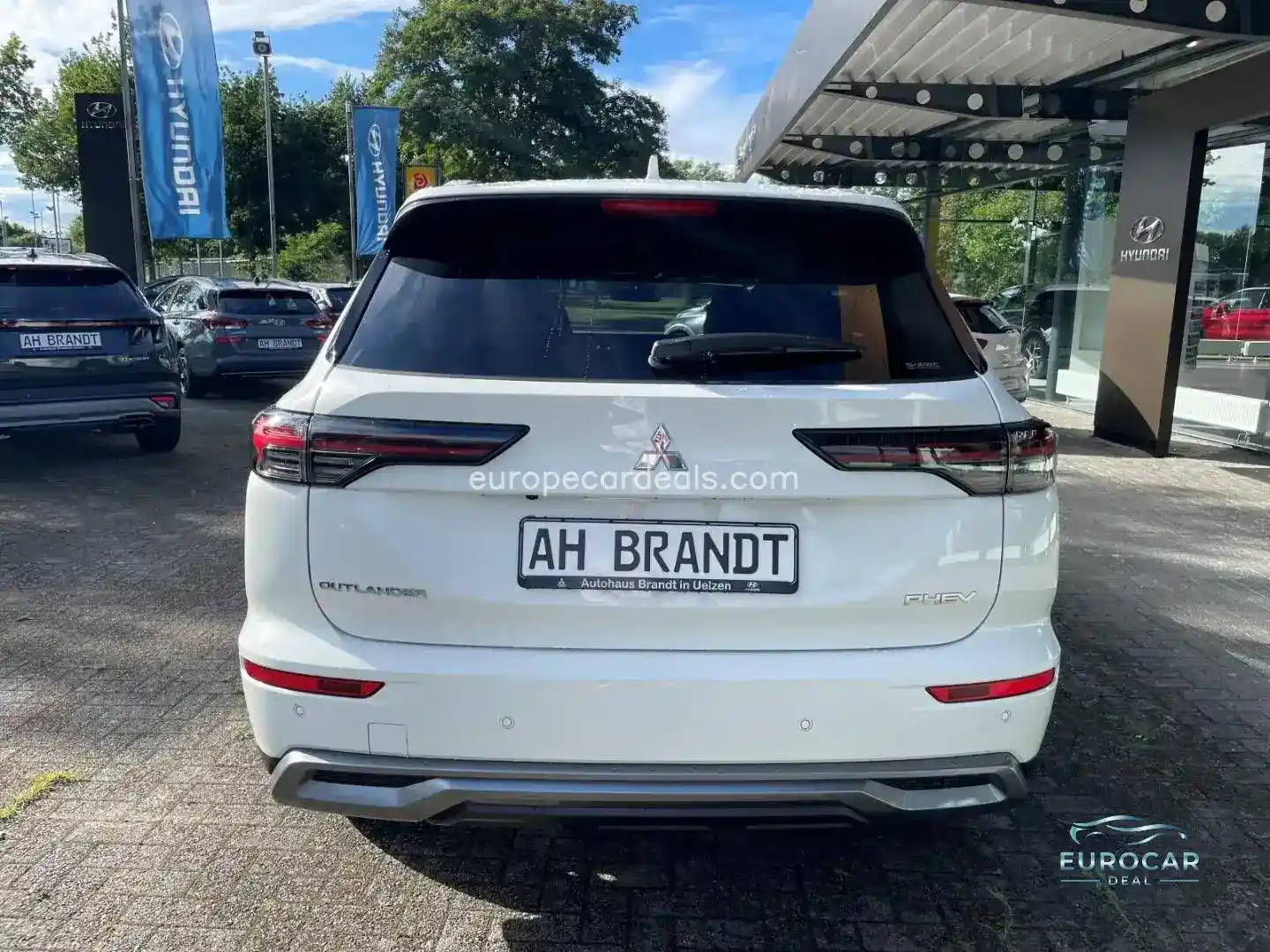 Mitsubishi Plug-in Hybrid Outlander