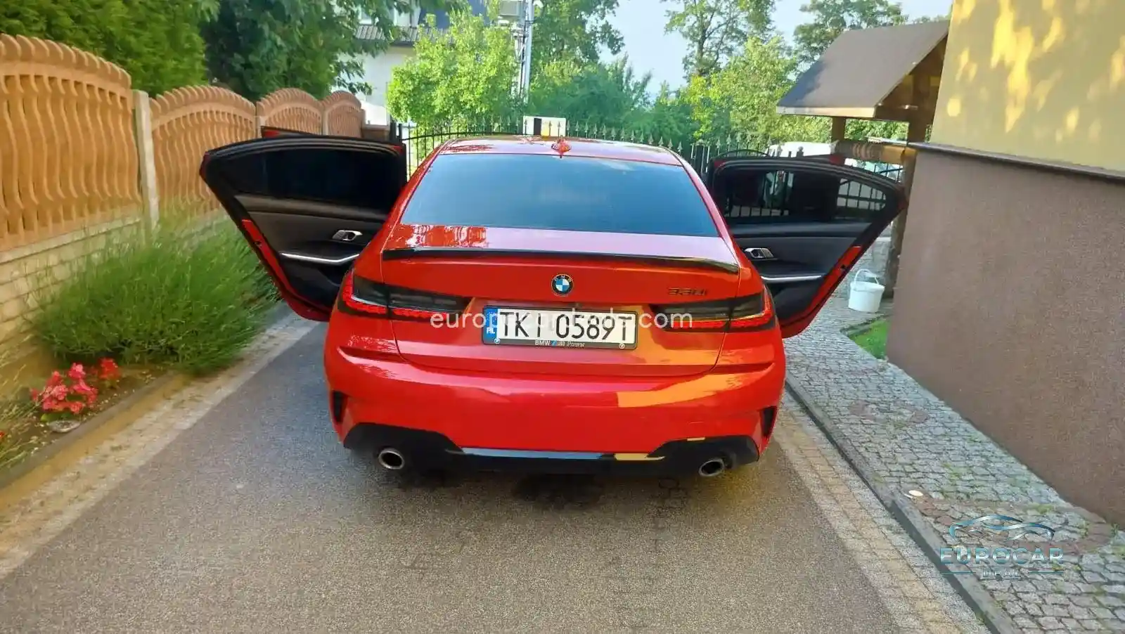 BMW 330