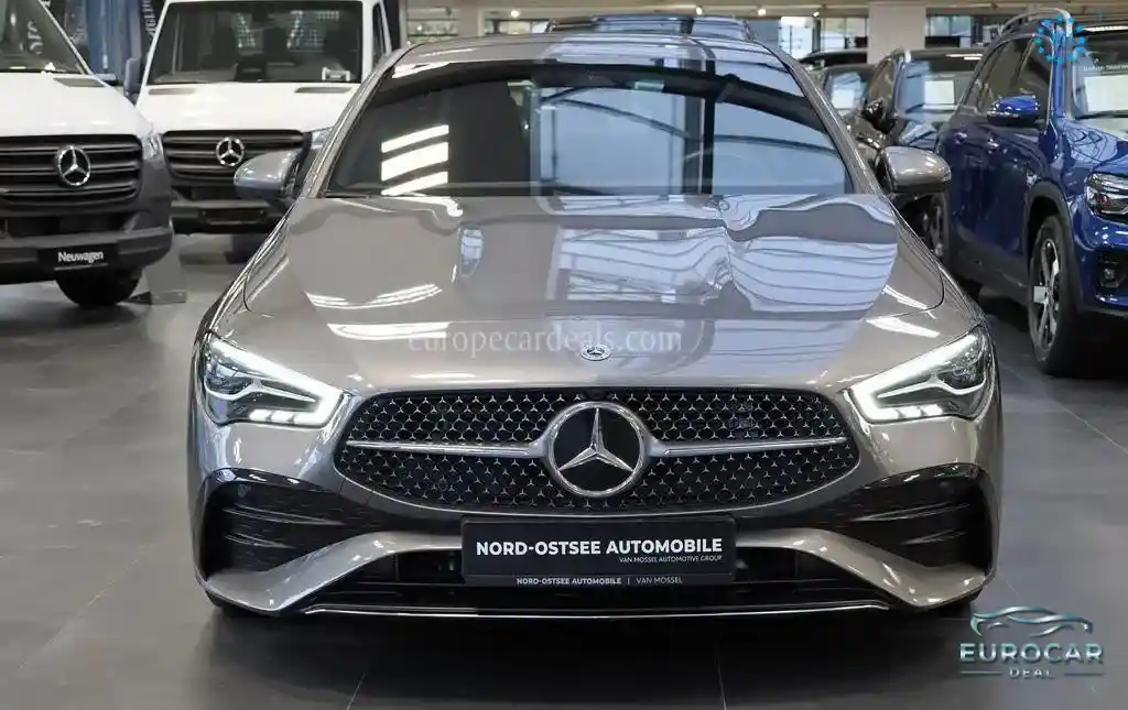 Mercedes-Benz CLA 200